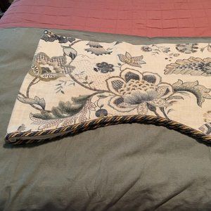 Country Curtains Jacobean Valance